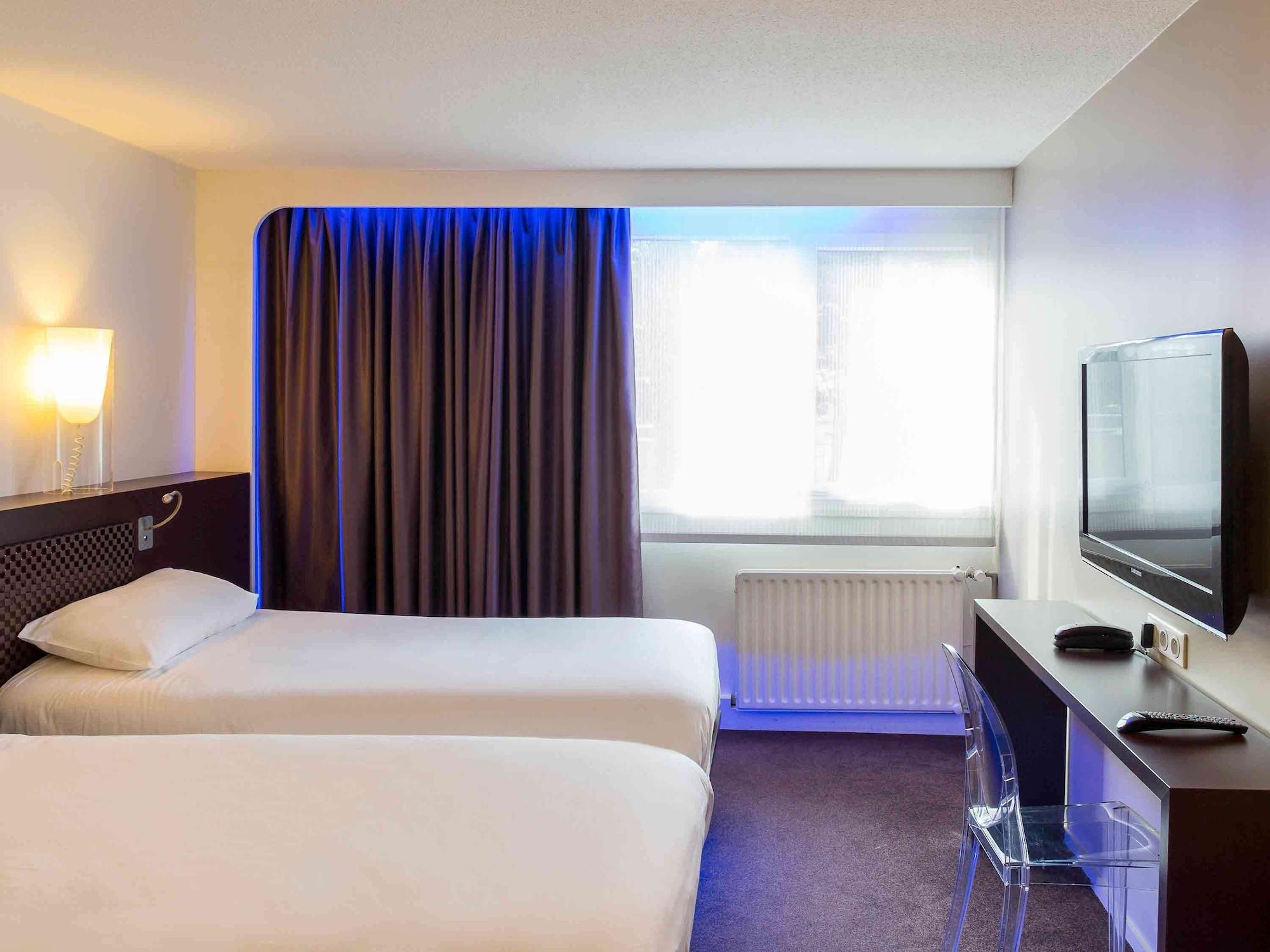 Hotel Ibis Styles Lorient Caudan Exterior foto