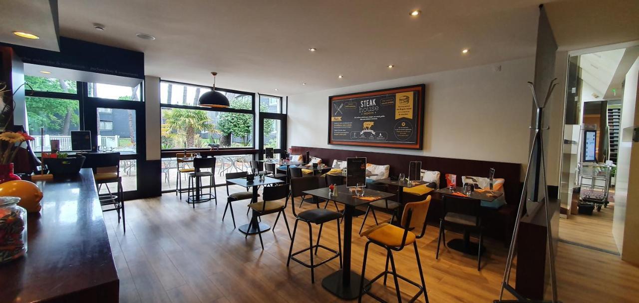 Hotel Ibis Styles Lorient Caudan Exterior foto