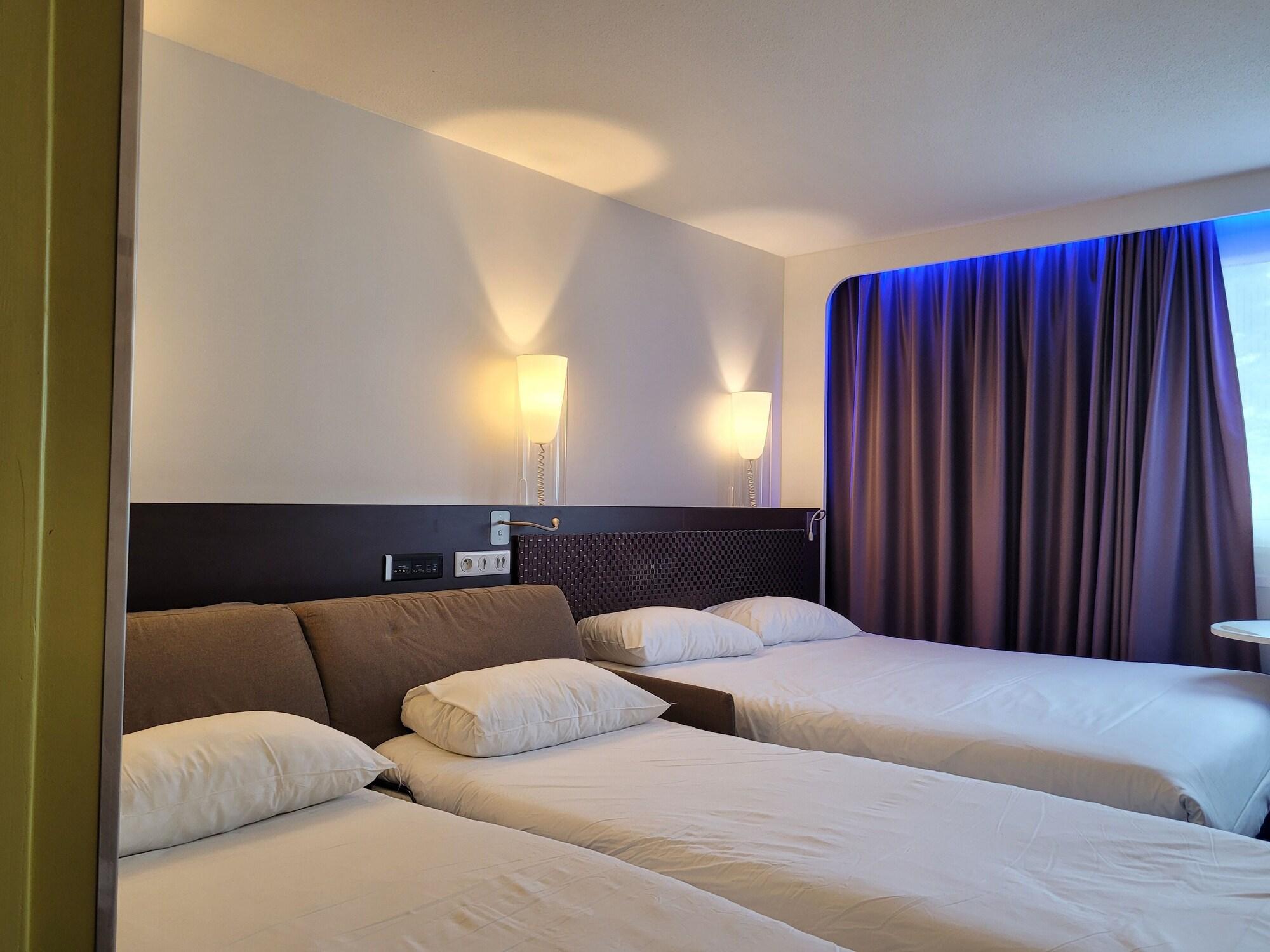 Hotel Ibis Styles Lorient Caudan Exterior foto