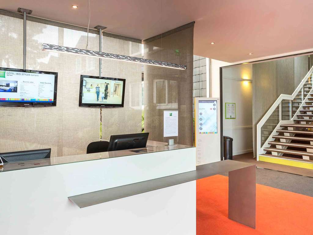 Hotel Ibis Styles Lorient Caudan Exterior foto