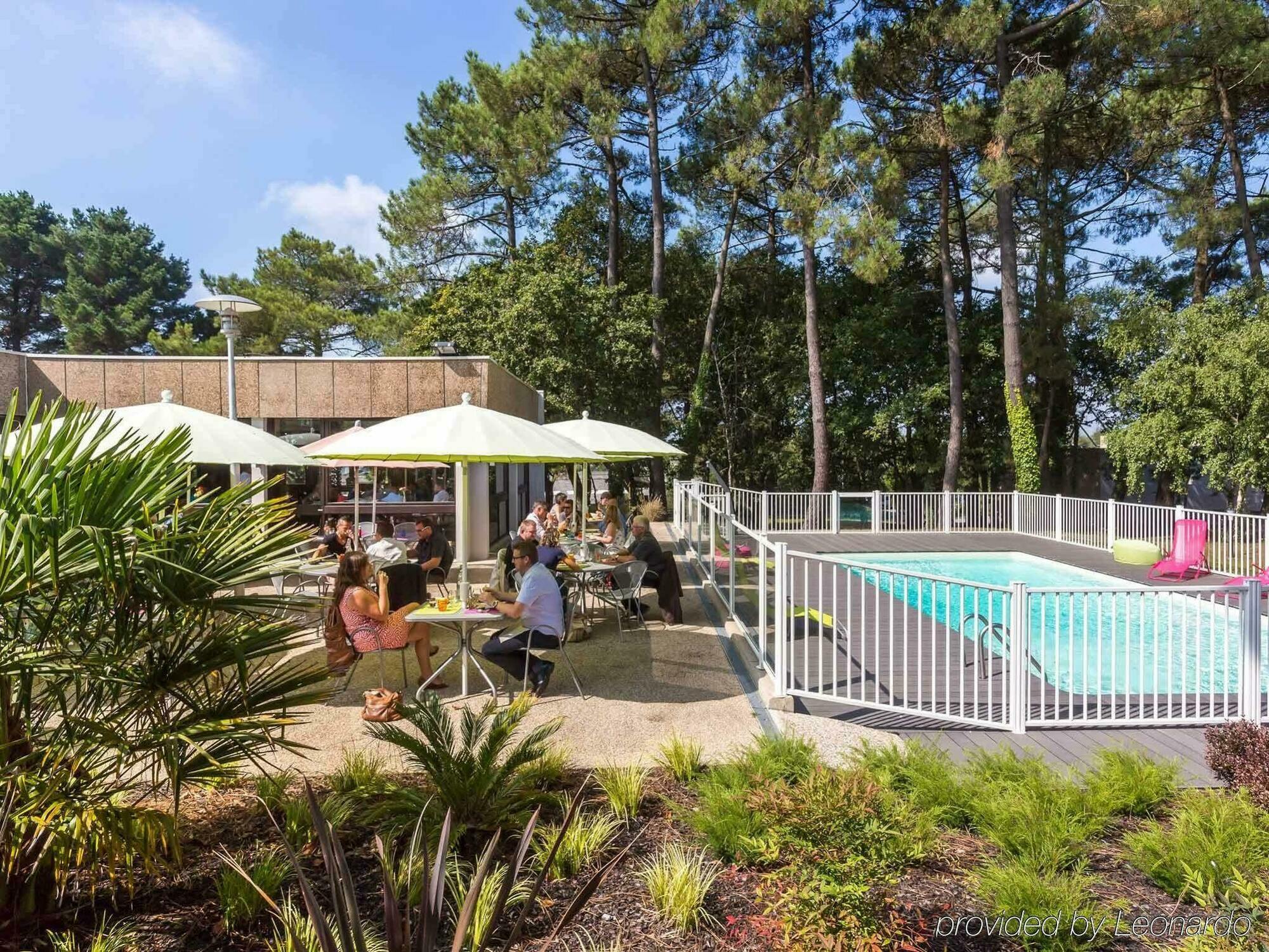 Hotel Ibis Styles Lorient Caudan Exterior foto